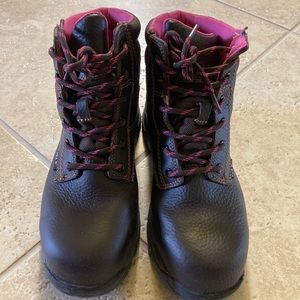 Women’s Wolverine Steel Toe Boots (size 7.5)